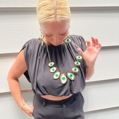 mirror eyes necklace