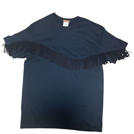 Slope fringed tee