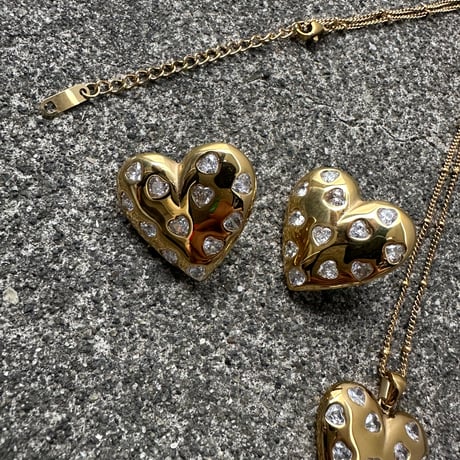 Bijoux heart earrings and necklace