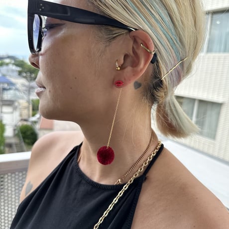 Wild flower pompom earring