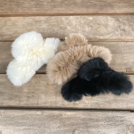 Fluffy real fur big clip