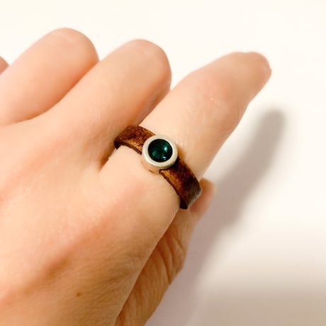 Otro accesorio / Leather belt ring B