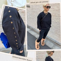 Side eyelet top