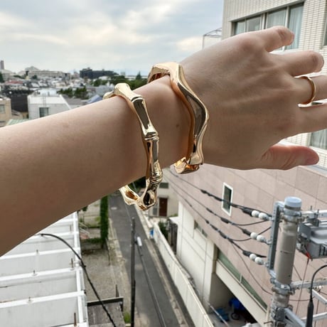 Various gold bangles