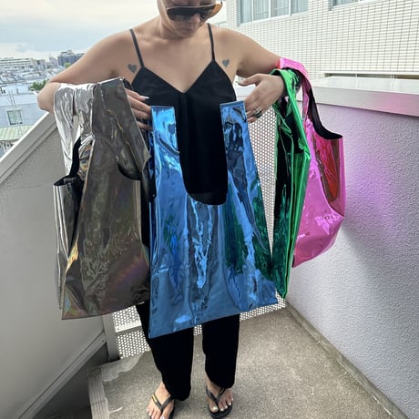 Mirror shopper