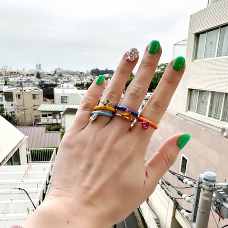 Thin enamel bijoux ring