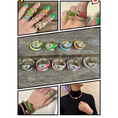 Happy snake ring