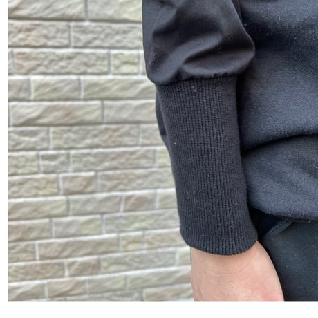 Big puff shoulder sweat top