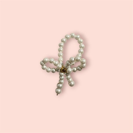 Pearl bow ring