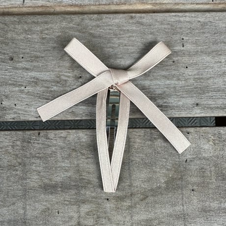 Ribbon hair pin