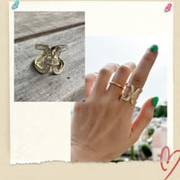 Bijoux belted ring