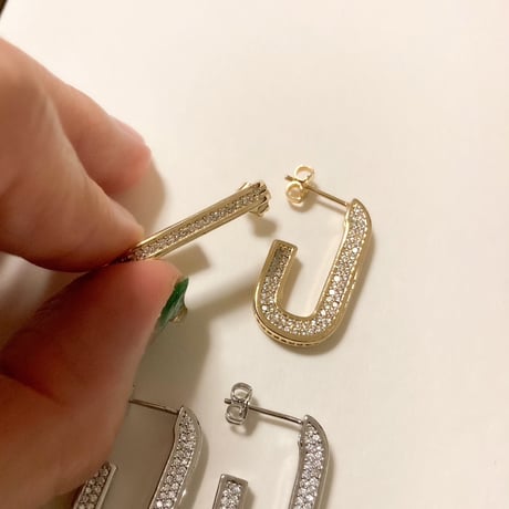 U shaped earrings