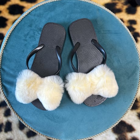 Ribbon fur thong