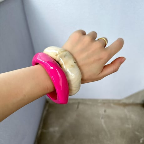 Nuance color bangles