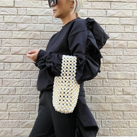 Wide handle pearl & gold beaded bag
