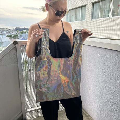Mirror shopper