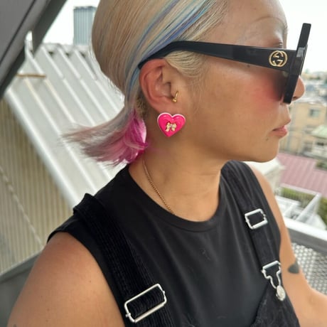 Pink heart design earrings