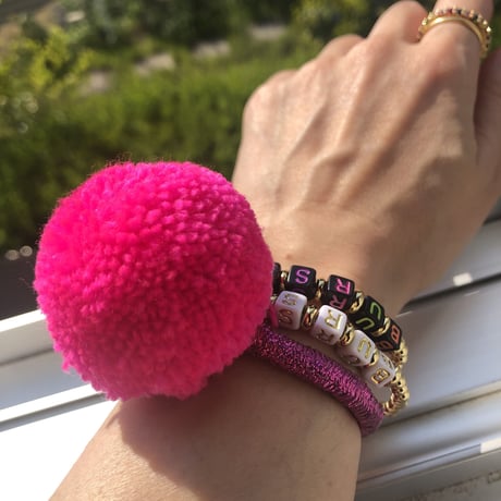big pom elastics