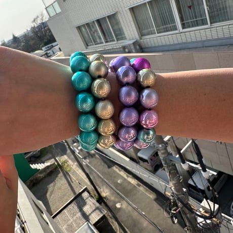 Pompom metallic bracelet