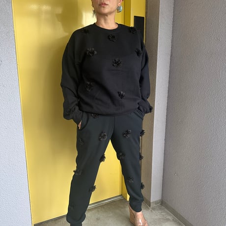 Blooming sweat top