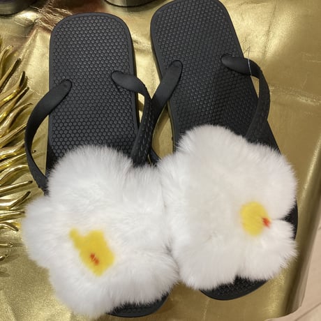 White flower sandals