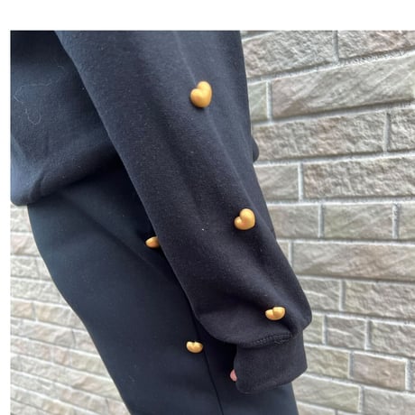 gold heart buttened top