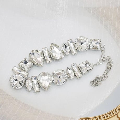 Clear bijoux short necklace