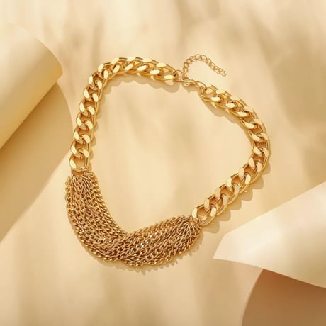 Tassel chain short necklace