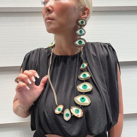 mirror eyes necklace