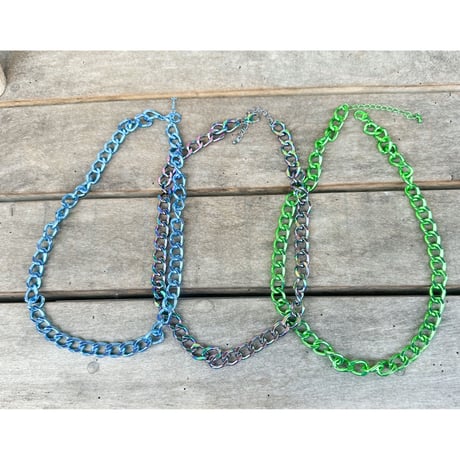 Colored chain necklace