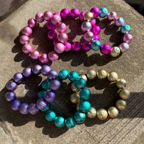 Pompom metallic bracelet