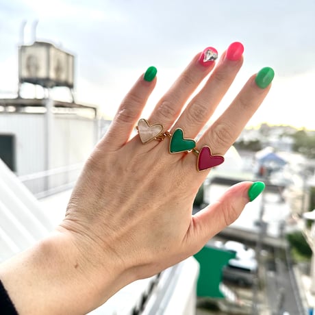 Look-at-me heart ring
