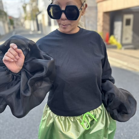 Removable big  cuff tee