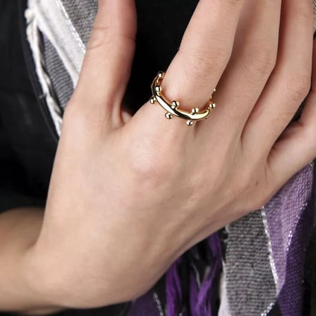 New dots ring