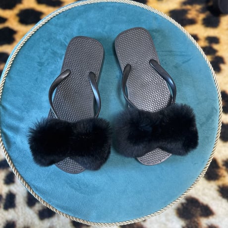 Ribbon fur thong