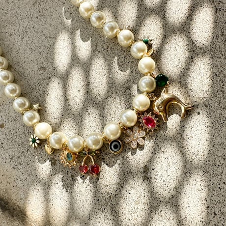Brings u luck necklace