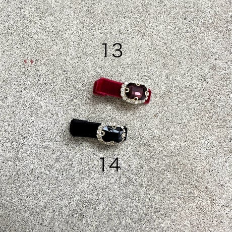 Tiny  velour bijoux clip pins