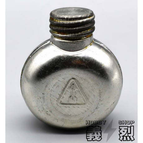 ソビエト軍油缶