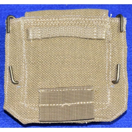 WW2イギリス軍P37装備拳銃弾用予備ポーチ・復刻品