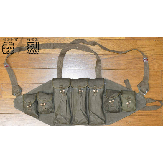 中国人民解放軍 実物 ジャケット、パンツ、帽子、ポーチ（AK47可）その他セット 中国人民解放軍 実物 ジャケット、パンツ、帽子、ポーチ（AK47可