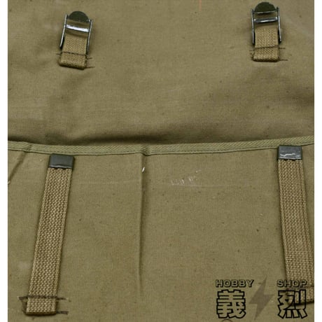 中国軍65式雑のう(カーキ色)