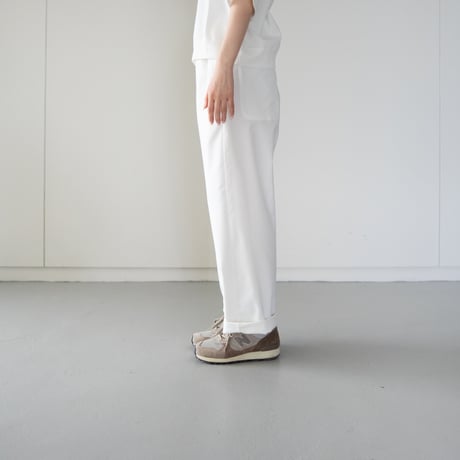 relaxed wide pants/white