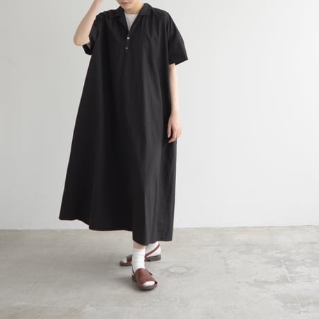 open collar pullover one piece/black