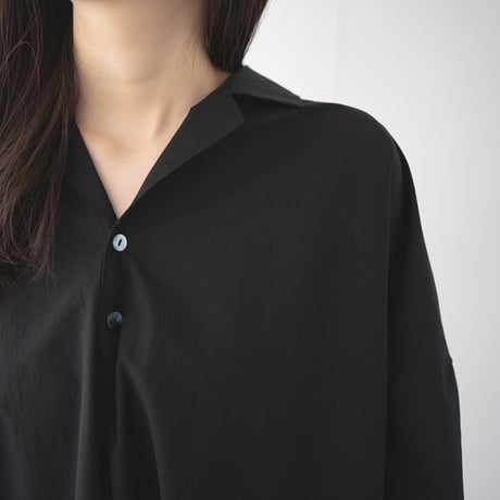 open collar pullover one piece/black