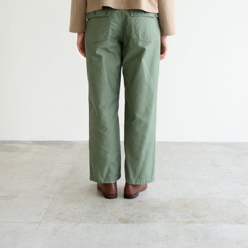 新品ARGUE MOV BAKER PANTS カーキ back satin/baker pants/hedge green/size1.2 | FR
