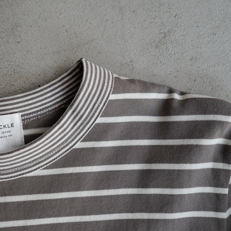 border border long sleeve tee/gray