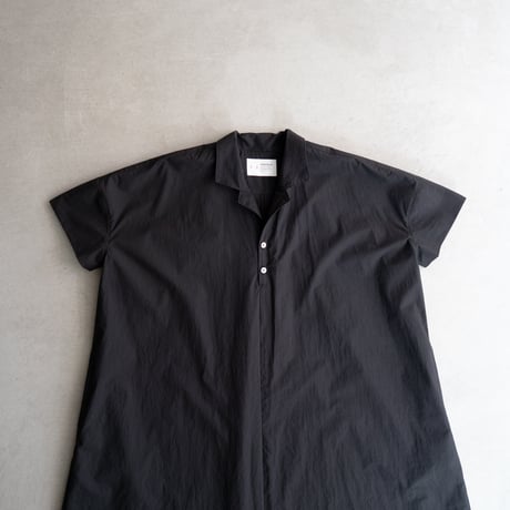 open collar pullover one piece/black