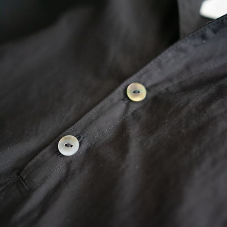 open collar pullover one piece/black