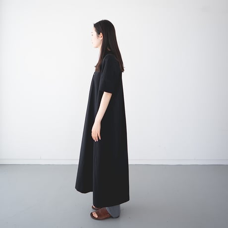 open collar pullover one piece/black