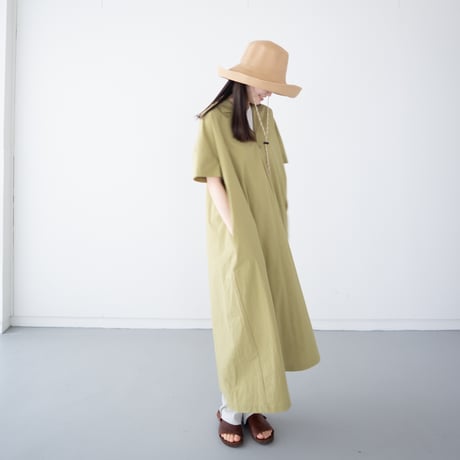 open collar pullover one piece/lime